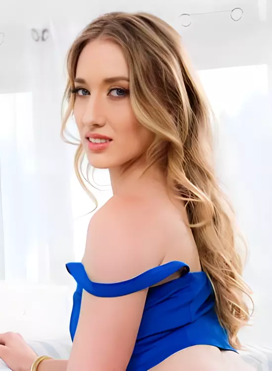 Riley Reynolds Porn Videos