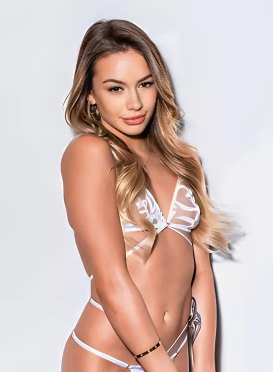 Naomi Swann Porn Videos