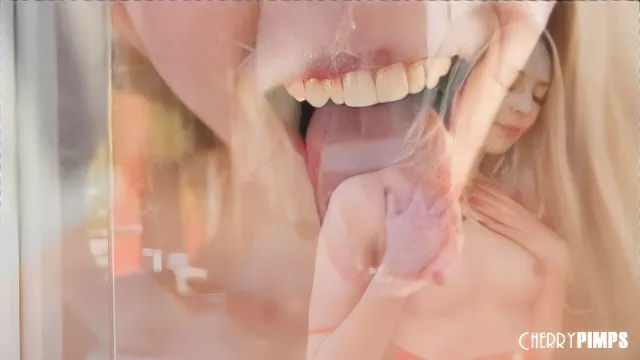 After A Good Cunnilingus, A Skinny Davalka Sits Down With A Sex Hole On The Sponsor's Penis